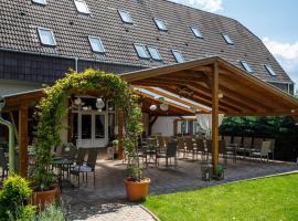 Árnyas Panzió Gödöllő, hotel di Godollo