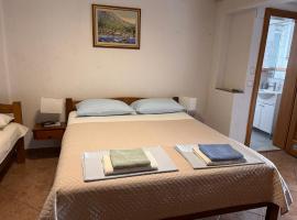 Vila Tesmija, hotel en Baška