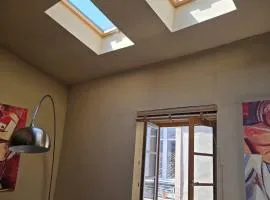 Bright apartment in the historic heart of Nîmes
