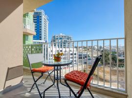 Stunning Studio Heart of St Julians Sleeps 4, ξενοδοχείο σε San Pawl il Bahar