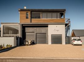 Escape to Pringle, hotel in Pringle Bay