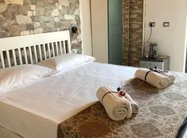 Almayer Scauri Mare