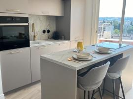 RIVIERA - 2 Pièces de Charme - Vue Lac - Clim - Parking、アヌシーのペット同伴可ホテル