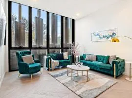 Luxury VIP 4-Bedroom Townhouse in Port Melbourne