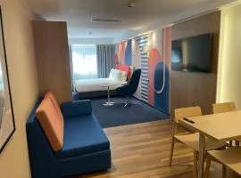 Holiday Inn Express & Suites Lisbon - Príncipe Real by IHG