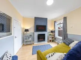 Cosy Modern Two Bed Terrace