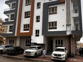 Luxury Furnished Apartment in Salalah Center، فندق في صلالة