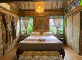 Secret Wooden Cabin - Lavender Suite