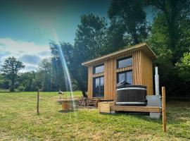 Les Lodges de la Loue, camping de luxo em Ouhans