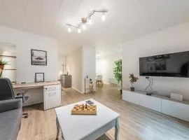 Metropolitan Tranquility 2BR Terrace near Metro