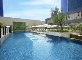 Vogue Business Bay Damac Cour Jardin close to Downtown, Burj Khalifa and Dubai Mall, Studio Apartment with City View, Access to all Amenities