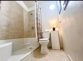 Pet-Friendly Studio with Kitchenette, Parking