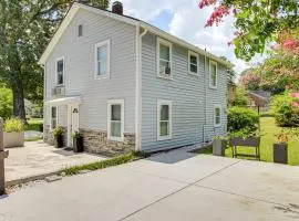 2 Mi to USC Campus Peaceful Apartment with Yard