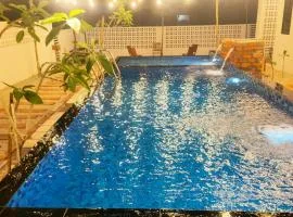 Unit 01 Homestay Private pool & Netflix Muar