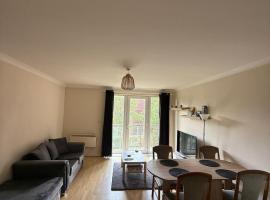 2 Bedroom by JL Airport & Retail, ξενοδοχείο στο Λίβερπουλ