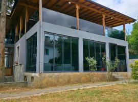 Uludag Nefes Echoes by the Woods, chal&eacute; alpino em Uludag