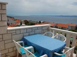 Apartments & Rooms Pierino、ボルのB&B