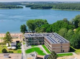 Omega Lake Prestige # 5 Private Pool & Jacuzzi & Sauna & Gym & Lake Access