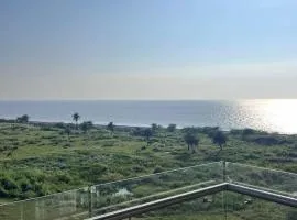 2 Bed room entire apt on beach for family