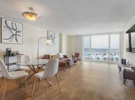 Marina Edge Bright 1BR 1BA Condo by the Beach