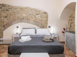 Locazione Turistica Via Saffi 10 Gubbio, hôtel à Gubbio