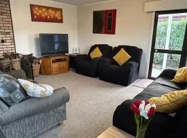 4 bedrooms, log burner & heat pump