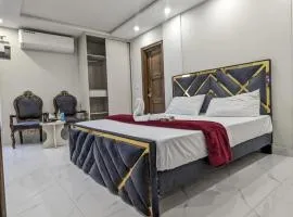 Luxury Designer Studio Apartment Mehar Suites Bahria Self Checkin