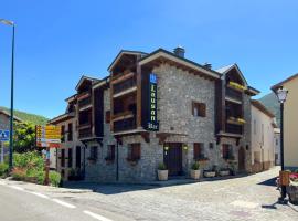 Apartamentos Lausan, hotelli kohteessa Gavín