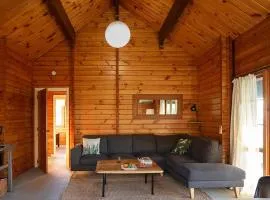 The Birds Nest - Nestled Hideaway