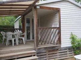 Mobil-home avec terrasse pour 4 personnes - API-1-52-731