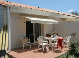 Appartement avec Terrasse pour 5 à Saint-Georges-d'Oléron - API-1-52-687