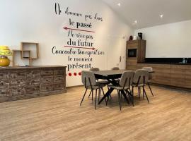 Appartement 6 pers, 2 ch, cuisine équipée à Jumièges - API-1-52-703、ジュミエージュのホテル