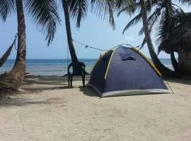 CAMPING ISLA IGUANA SAn-Blas