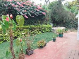 NAIROBI NATIONAL PARK accomodation nearby, hotel in Nairobi