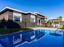 Mangawhai Family Fun - Mangawhai Heads Escape, hotel a Mangawhai