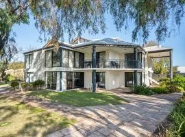 98 Steps to the Beach 2BR Coastal Getaway
