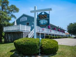 Inn Between the Beaches & Villager, hotel with pools in York Beach