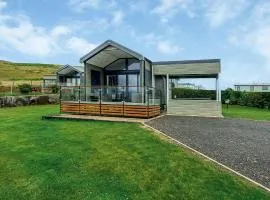 Lake Vyrnwy Luxury Glamping Pod 2