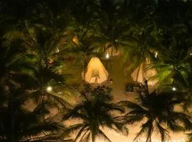 Tropical eglamping Mũi Né