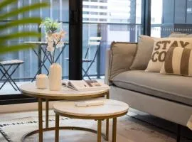 Stylish Turner Apt w Study Close to ANU n CBD