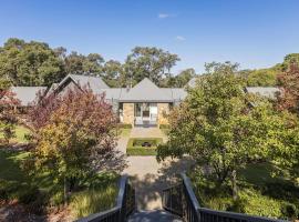 Sundance - Villa 1 Luxury Home, hotel em Yallingup