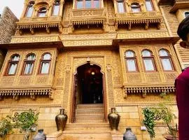 Golden Marigold Hotel