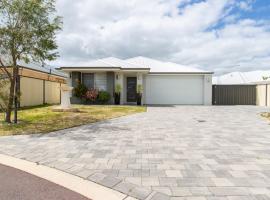 Be Wowed by Bayou Family Fun by the Beach, hotel in Geographe