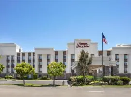 Hampton Inn & Suites Fresno