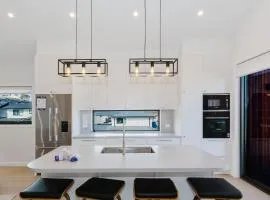 Rawson Retreat - 10 Rawson Street House