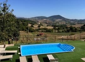 Agriturismo B&B La Cerasa, מלון בפבריאנו