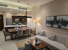 Sea view 3 bd room apartment