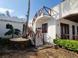 Amini Villa