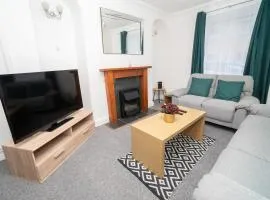 Family-Friendly 3-Bed House in Swansea