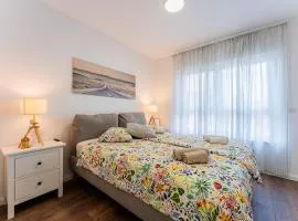 Flex SelfCheckIns 99 - 2 Bedrooms - Parking - Loggia